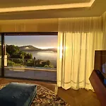 Suiten-aparthotel Aenea 4*