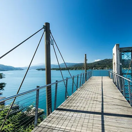 Suiten-aparthotel Aenea Apartmanhotel 4*