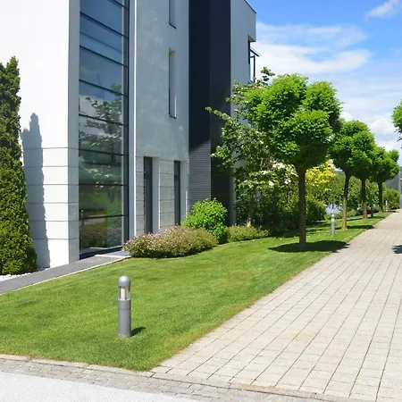 Suiten-aparthotel Aenea 4* Reifnitz