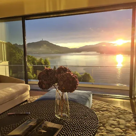 Suiten-aparthotel Aenea Apartmanhotel 4*