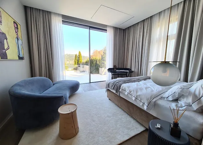 Suiten-aparthotel Aenea 4* 赖弗尼茨