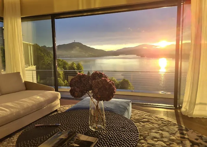 Suiten-aparthotel Aenea 公寓式酒店 4*