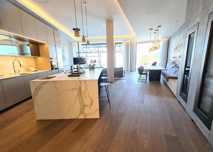 Suiten-aparthotel Aenea 4* 赖弗尼茨