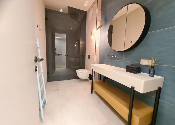 Suiten-aparthotel Aenea 赖弗尼茨